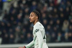 Chelsea và bài toán số 9: Joao Pedro chưa phải lời giải