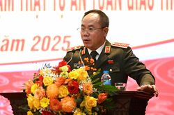 Công an Hà Nội tập trung lực lượng giải quyết 5 'điểm nghẽn'