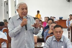 Người dân xã Thăng An góp ý xây dựng Đảng, chính quyền