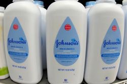 Johnson & Johnson phải bồi thường 40 triệu USD cho hai bệnh nhân ung thư dùng phấn rôm