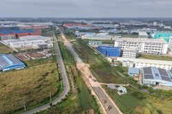 Đường Hồ Chí Minh đoạn Chơn Thành - Đức Hòa vẫn 'khát' vật liệu