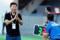 U22 Việt Nam bùng nổ phút cuối, 'tung cửa' vào chung kết