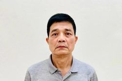 Cựu Cục trưởng Cục An toàn thực phẩm bị cáo buộc chiếm đoạt gần 44 tỷ đồng