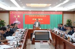 Kỷ luật cảnh cáo các ông Lê Tấn Dũng và Doãn Mậu Diệp
