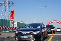 TPHCM đặt mốc 2030 chuyển toàn bộ xe công sang điện
