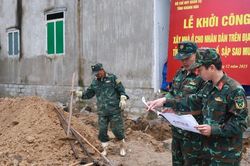 Chiến dịch Quang Trung: 'Màu áo biển' dựng nhà mới cho người dân sau lũ