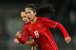 Đội hình xuất phát Việt Nam vs Philippines: Tốc độ của Thanh Nhã và thể hình của Thu Thương