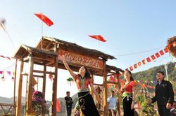 Nhiều hoạt động dân gian đặc sắc tại Lễ hội Ném còn Việt Nam, Lào, Trung Quốc năm 2025