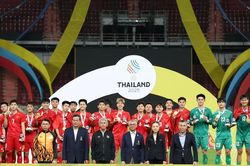 Tự hào Quốc ca Việt Nam vang lên khi U22 Việt Nam nhận huy chương vàng SEA Games 33