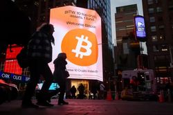 Bitcoin hướng tới năm thứ tư thua lỗ vì thị trường kiệt sức
