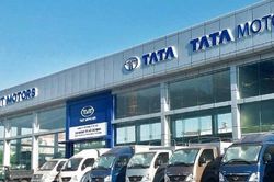 TMT Motors (HOSE: TMT) điều chỉnh chiến lược sau khoản lỗ 325 tỷ: Thoái lui ô tô điện, cược lớn vào xe máy điện và hạ tầng sạc