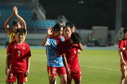 HLV Mai Đức Chung chia tay ĐT nữ Việt Nam sau SEA Games 33