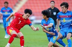 U22 Việt Nam - U22 Thái Lan: Đình Bắc chiếm ưu thế, nỗi lo trọng tài