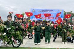 Chương trình trải nghiệm 'Bé làm chiến sĩ'