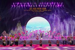 Khai mạc Lễ hội Ném còn ba nước Việt Nam - Lào - Trung Quốc lần thứ IX