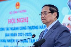 Thủ tướng: Ngành công thương phải tăng trưởng 2 con số từ năm 2026