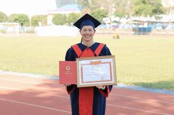 Nguyễn Thị Ánh Viên liên tiếp đón tin vui