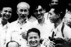 Tư tưởng Hồ Chí Minh về báo chí tham gia xây dựng, phát triển và bảo vệ nền tảng tư tưởng của Đảng