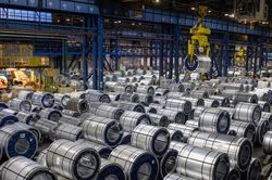 Giá thép hôm nay 20/12/2025: Quặng sắt tăng mạnh nhất 2 tháng qua