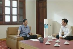 Lằn ranh tập 35: Nguyệt đứng trước sức ép và lời đề nghị hối lộ
