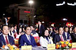 Chủ tịch UBND tỉnh Nghệ An Võ Trọng Hải dự Lễ kỷ niệm 260 năm Ngày sinh Đại thi hào Nguyễn Du