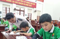 Học sinh tiểu học tham quan, trải nghiệm tại Hải đoàn 21 Cảnh sát biển