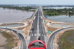 Lùi thời gian khai thác cao tốc Cần Thơ - Hậu Giang sang ngày 22.12