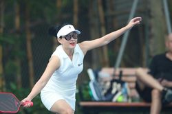 Lý do pickleball là niềm vui thể thao của người này, nỗi ám ảnh của người khác