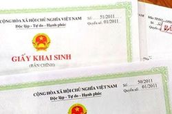 Khi đăng ký khai sinh cho con có bố là người nước ngoài, cần những giấy tờ gì?