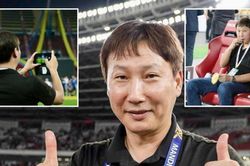 HLV Kim Sang Sik điềm tĩnh khi không được trao HCV SEA Games 33