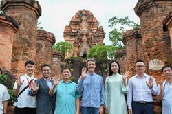 Tháp Bà Po Nagar: Vẻ đẹp di sản nghìn năm qua góc nhìn của Hà Trúc Linh