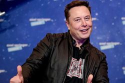 Elon Musk và cỗ máy tích lũy tài sản chưa từng có