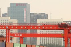 Ngành sữa châu Âu lao đao khi Trung Quốc áp thuế nhập khẩu lên tới 42,7%