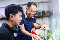 Các bạn trẻ khuyết tật thổi hồn Giáng sinh vào sản phẩm tiểu cảnh đầy sáng tạo