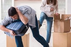 Cưỡng ép thành viên gia đình ra khỏi nhà bị phạt đến 30 triệu đồng