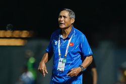HLV Mai Đức Chung bày tỏ nỗi niềm về bóng đá nữ Việt Nam sau SEA Games, khẳng định việc cần phải làm