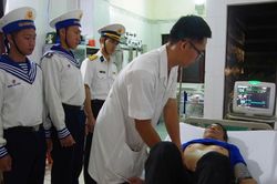 Bệnh xá đảo Trường Sa cấp cứu kịp thời bệnh nhân