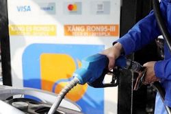 Giá xăng có thể giảm lần thứ 3 liên tiếp trong kỳ điều chỉnh cuối cùng năm 2025
