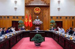 Thủ tướng yêu cầu đánh giá thận trọng đề xuất đầu tư kinh doanh đường sắt tốc độ cao Bắc – Nam
