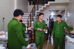 Công an Tuyên Quang thu giữ gần 170kg giò chả chứa hàn the tại chợ Tam Cờ