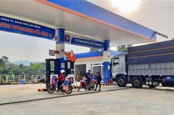 Giá xăng giảm mạnh trong kỳ điều chỉnh cuối cùng của năm 2025