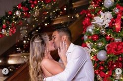 Dàn sao rộn ràng đón Giáng sinh, Haaland làm ông già Noel