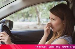 Vì sao khoang nội thất ô tô thường ám mùi khó chịu?