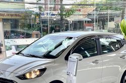 Xe xăng cỡ nhỏ 'lao dốc không phanh' giữa làn sóng xe điện