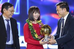 Lộ diện Quả bóng vàng Việt Nam 2025: Giá trị cũ trước thử thách của 'làn sóng' mới