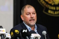 HLV Cklamovski tái thiết ĐT Malaysia sau án phạt từ FIFA