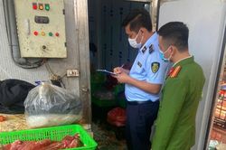 2 cơ sở giết mổ lợn ở Hưng Yên có dấu hiệu vi phạm về an toàn thực phẩm