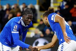 Nhận định, dự đoán Burnley vs Everton: Sai lầm khó tin