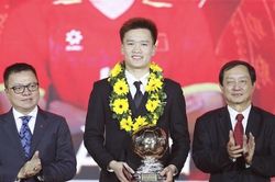 Nguyễn Hoàng Đức đoạt Quả bóng Vàng 2025: Vươn tầm huyền thoại