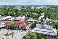 Cần Thơ: Độc đáo ngôi chùa ốp từ chén đĩa vỡ và báu vật của Công tử Bạc Liêu